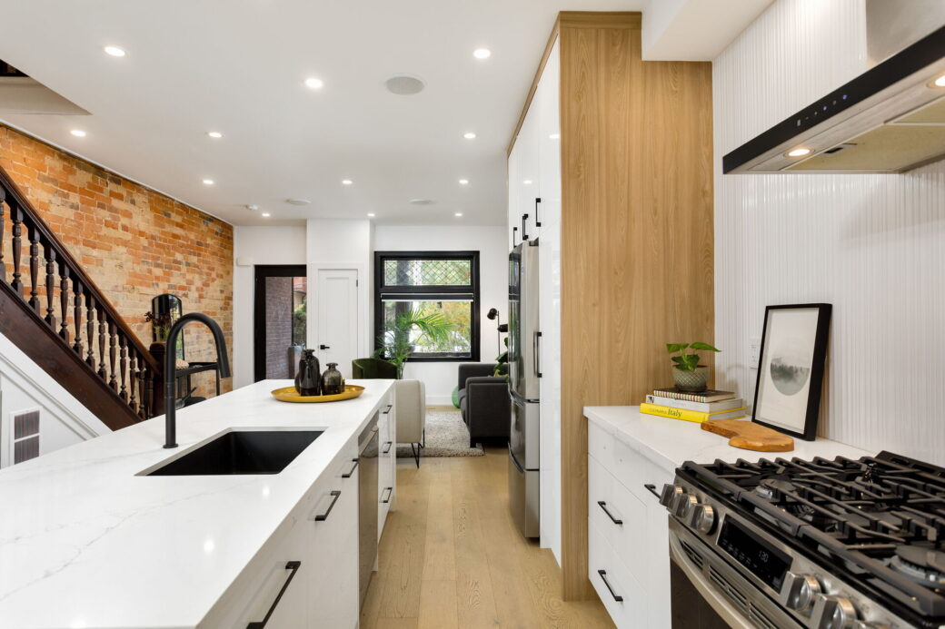 014-1920×1080-photo