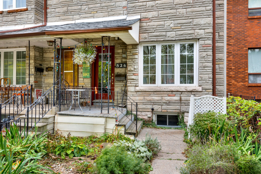 524 Gladstone Ave EXT Web-8