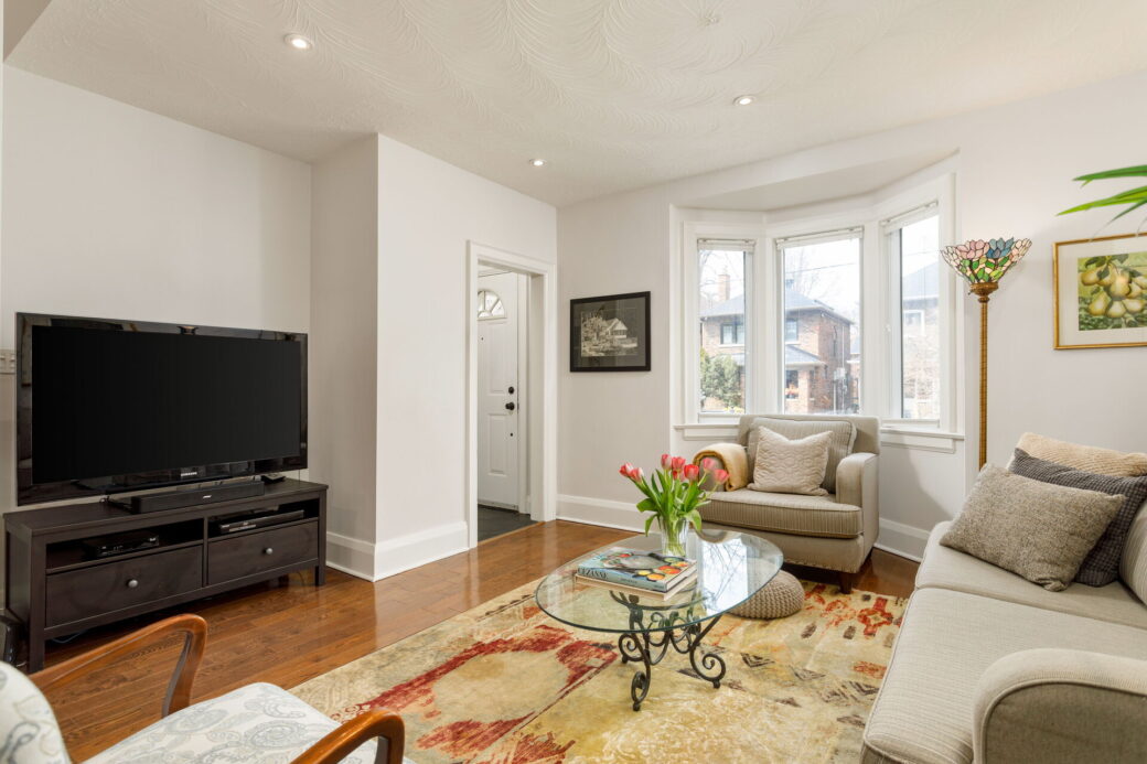 013-1920×1080-photo